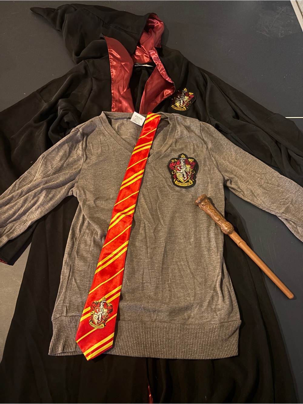 Harry Potter Adult Gryffindor Sweater with Red & Gold Tie - Costume Accessories